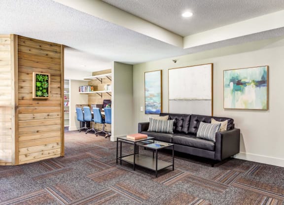 additional photo for property listing at chic digs with room to stretch out in the village 22 car