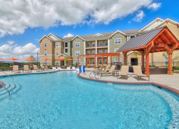 heights at converse apartments pool area