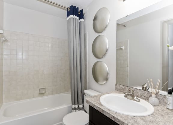 Canopy at Baybrook - Bathroom