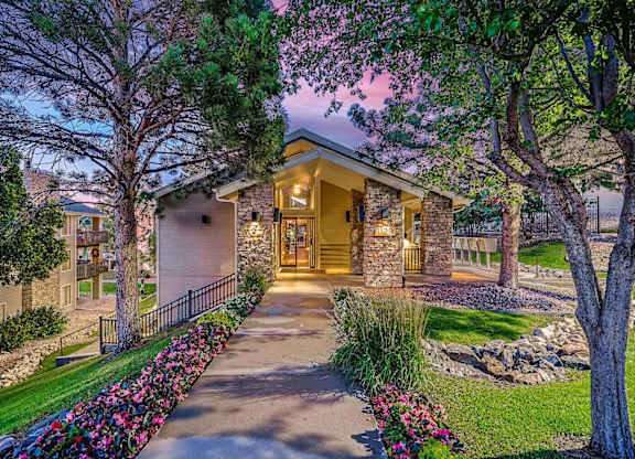 Vistas at Plum Creek | Castle Rock Apartments | Leasing Office Entrance
