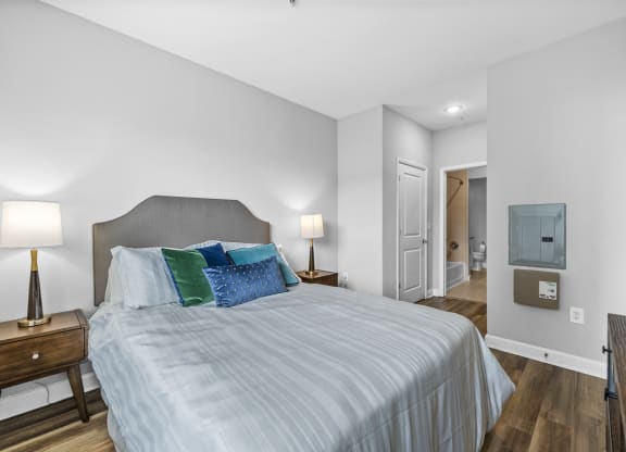 Comfortable Bedroom at Harbor Pointe, New Jersey