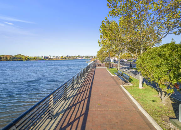 A nice river walk at Harbor Pointe, Bayonne