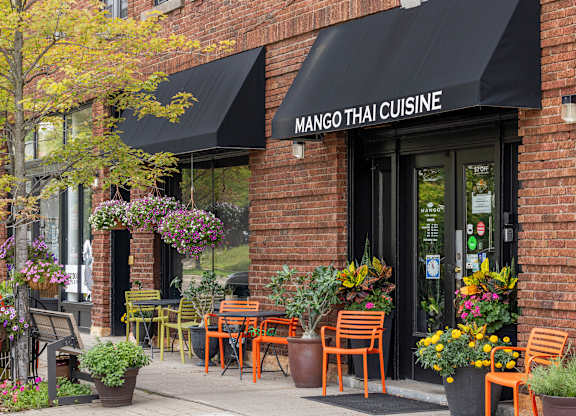Mango Thai Cuisine restaurant with outdoor seating.