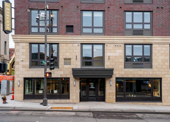 the building in which the hotel is located