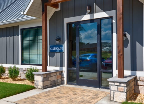 Entry at Farmhaus Apartments, Alabama, 35757
