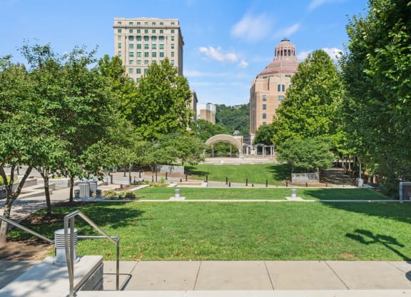 Green Outdoor Spaces at Skyloft, North Carolina