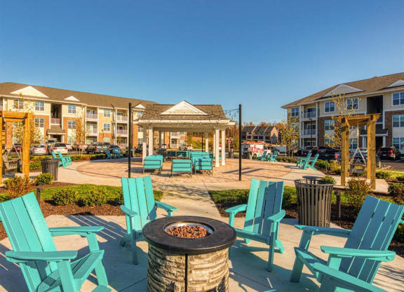 Firepit Lounge at Sapphire at Centerpointe, Midlothian, VA