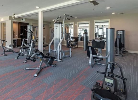 Fitness center with on demand workouts at 2000 West Creek Apartments, Virginia, 23238