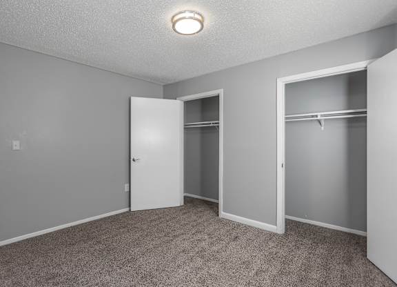 Bedroom with Closets at Lifestyle at Shreveport Apartments, Louisiana, 71109