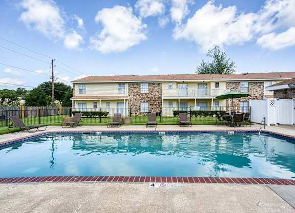Pool View at Lifestyle at Shreveport Apartments, Shreveport, LA, 71109