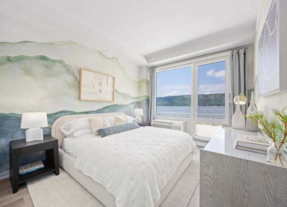 Bedroom with Large Bed at Hudson Piers, New York, 10701