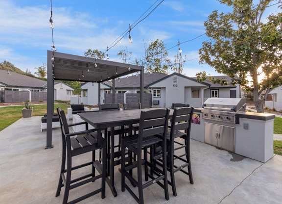 Outdoor Grill And Patio at Sunset Cliffs Apartments, Vista, CA