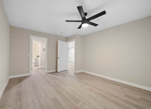 High Ceiling at Sunset Cliffs Apartments, California, 92084