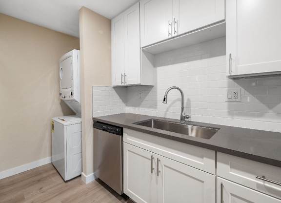 Sink With Faucet at Sunset Cliffs Apartments, California