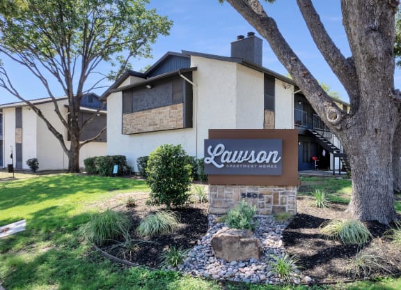 lawson apartments benbrook tx