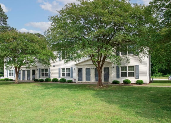 front of apartments at Cameron, Wilson, NC, 27893