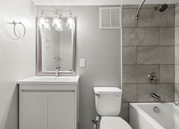 Luxurious Bathroom at The Sidney, Texas