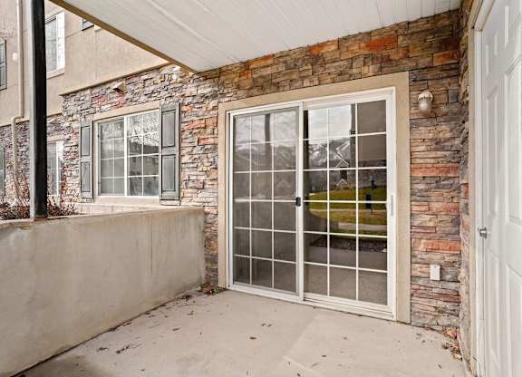 Deer Creek Village Apartments for rent in Layton, UT