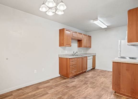 Deer Creek Village Apartments for rent in Layton, UT
