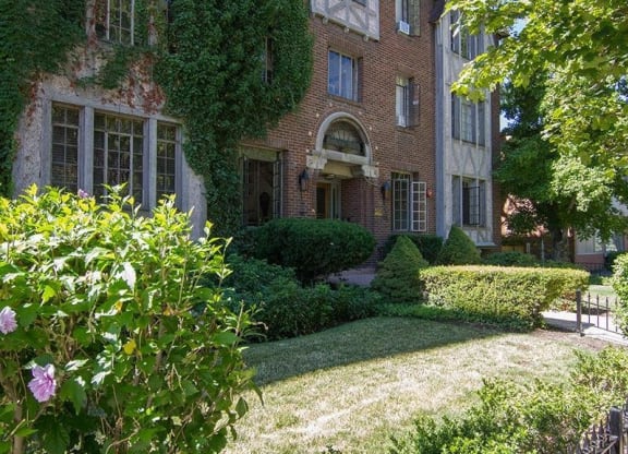 photo of the The Barbara Worth Apartments in Downtown Salt Lake City, Utah