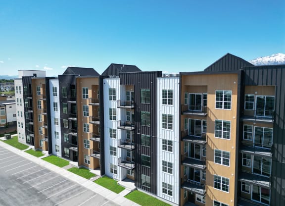the exterior of an apartment complex
