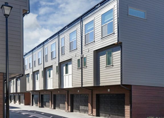 Vaseo Townhomes - 2 and 3 Bedroom Townhomes For Rent in Lehi, Utah - Attached Garage