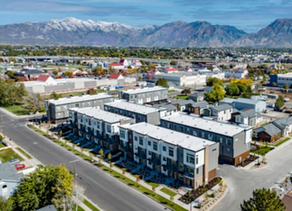 Vaseo Townhomes - 2 and 3 Bedroom Townhomes For Rent in Lehi, Utah - Exterior