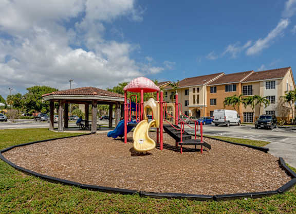the reserve at fairfax corner park