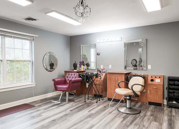 Beauty And Barber Salon at Gardens of Traville, Rockville, MD