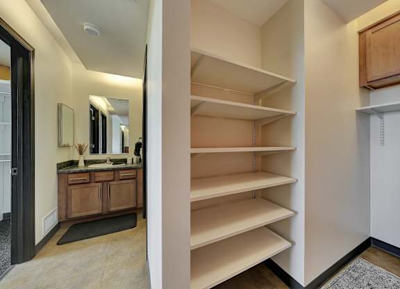 Storage at Parkhaus Apartments,Nebraska 68508