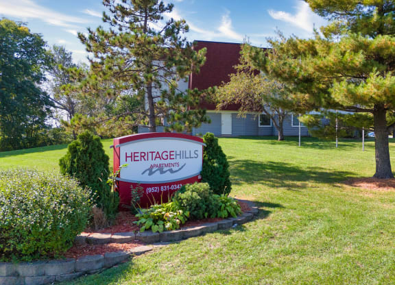Sign at Heritage Hills Apartments, Bloomington, MN