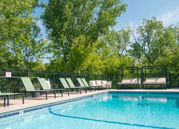 Aspenwoods pool at Aspenwood Apartments, 1125 Duckwood Trail, Eagan, MN 55123
