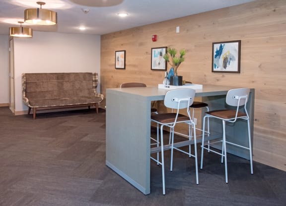 Posh Resident Lounge at Aspenwoods Apartments, Eagan, MN, 55123