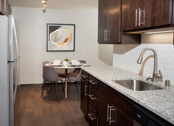Stainless steel appliances at Aspenwoods Apartments, Eagan, MN 55123