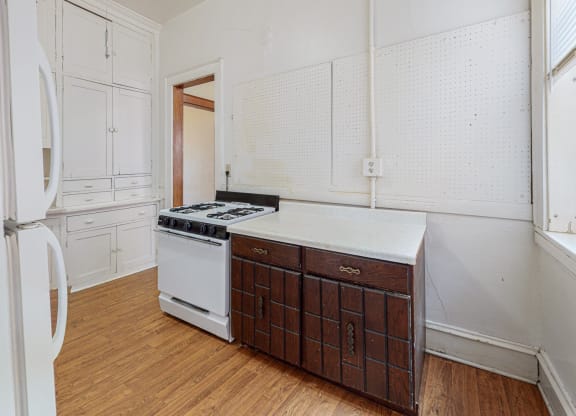Sibley_3br_full kitchen