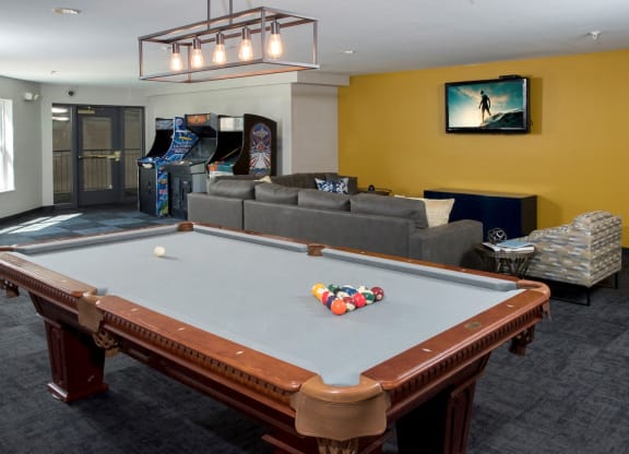 ChaskaPlaceApartments_Chaska_MN_Game room pool table and arcade games