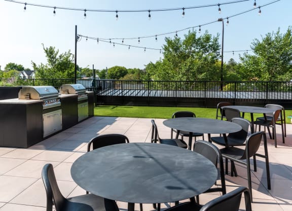 Grills and Decks at CityLine Apartments, Minneapolis, MN