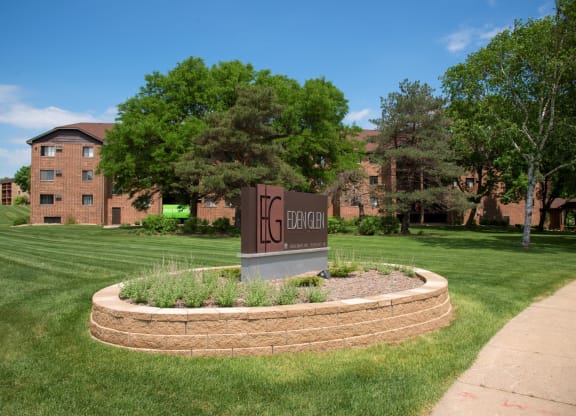 Eden Glen Green Landscaping, Eden Prairie, MN 55344