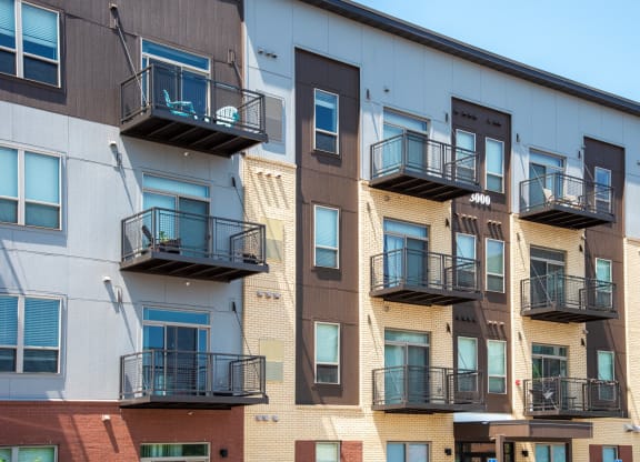 Apartment Exterior at Lake Jonathan Flats, Minnesota