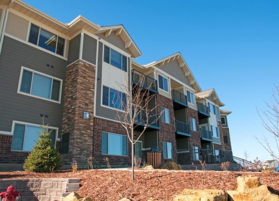 Exterior of 3 Story Apartment Building in Carver, MN