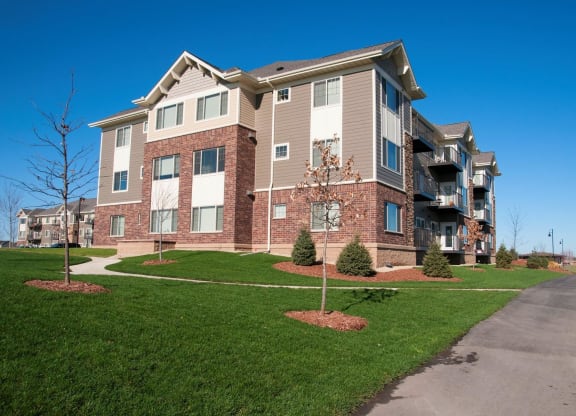 Grassy Lawn Around Exterior of Carver Crossing Apartments