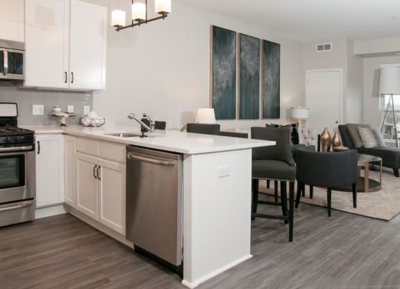 Modern Eat-in Kitchens at Residences at 1700, Minnetonka, 55305