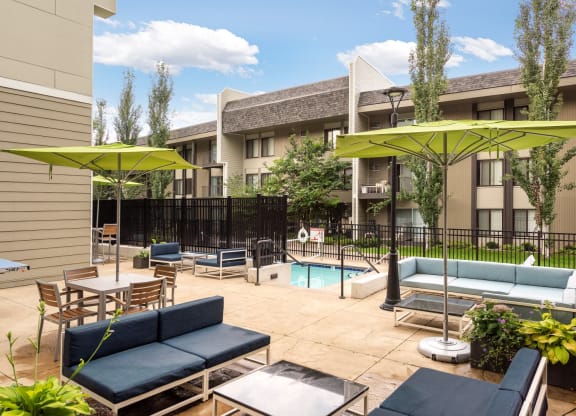 Outdoor Patio at The Tarnhill, Bloomington
