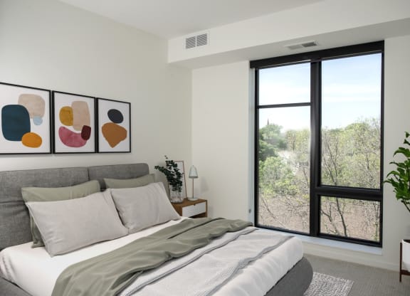 Gorgeous Bedroom at The Hill Apartments, Minnesota, 55103