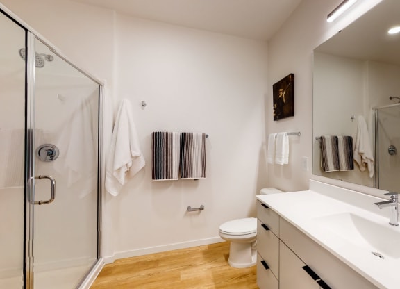 Bathroom With Bathtub at The Mason, Minnesota