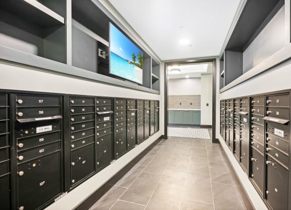 a look at the renovated locker room at the preserve at great pond apartments in windsor locks