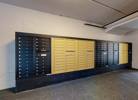 Resident Mail Center