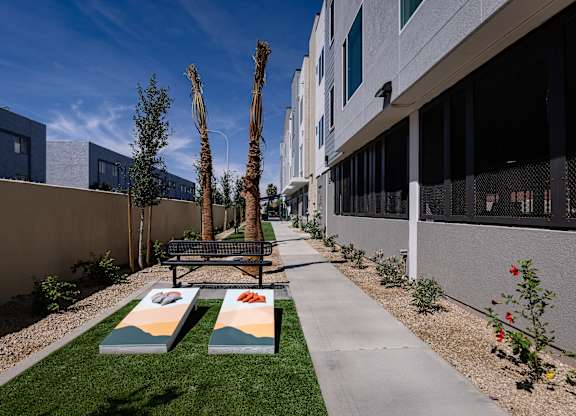 Outdoor Social Areas The Glendale Senior Apartments in Northwest Phoenix, AZ