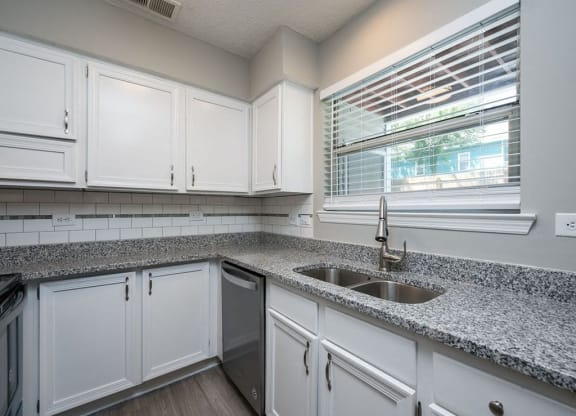Spacious Kitchen at Willow Bend Apartments, North Carolina