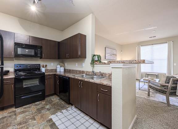 Fitted Kitchen at Spring Creek Apartments, Crestview, FL
